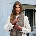 Zoey (cognac) – Sheepskin leather gloves with warm wool/cashmere lining & touchscreen function 3