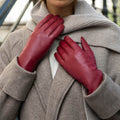 Zoey (red) – Sheepskin leather gloves with warm wool/cashmere lining & touchscreen function 5