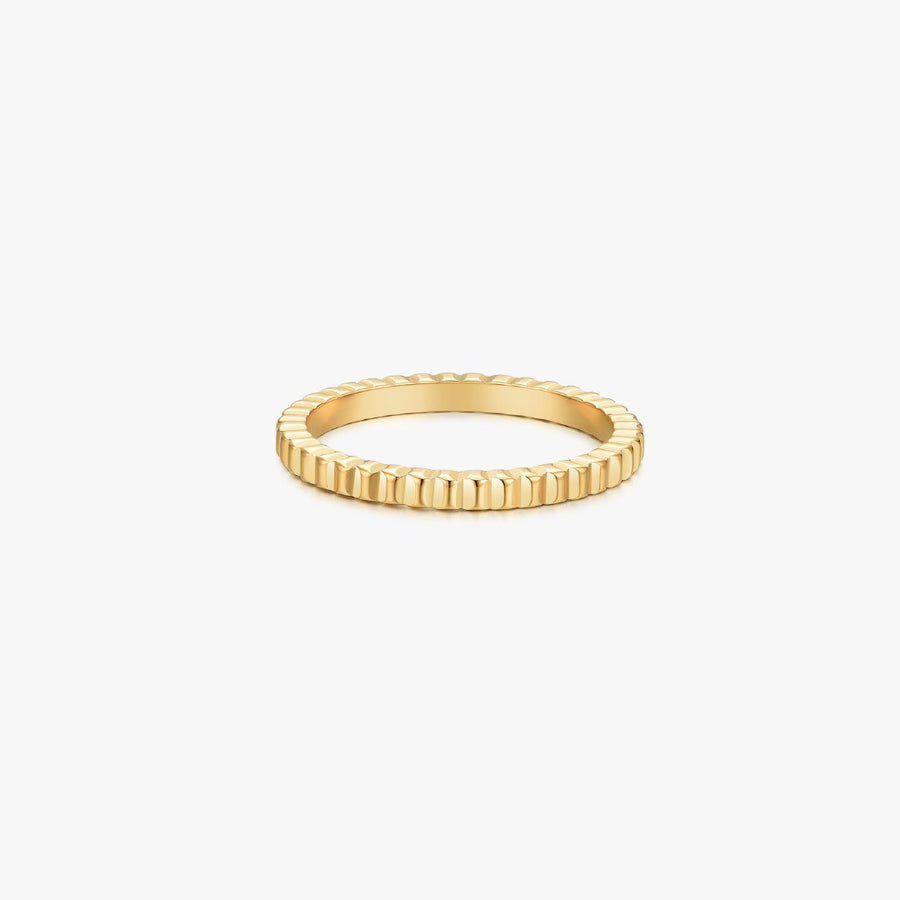 Thin Claire Ring in Gold